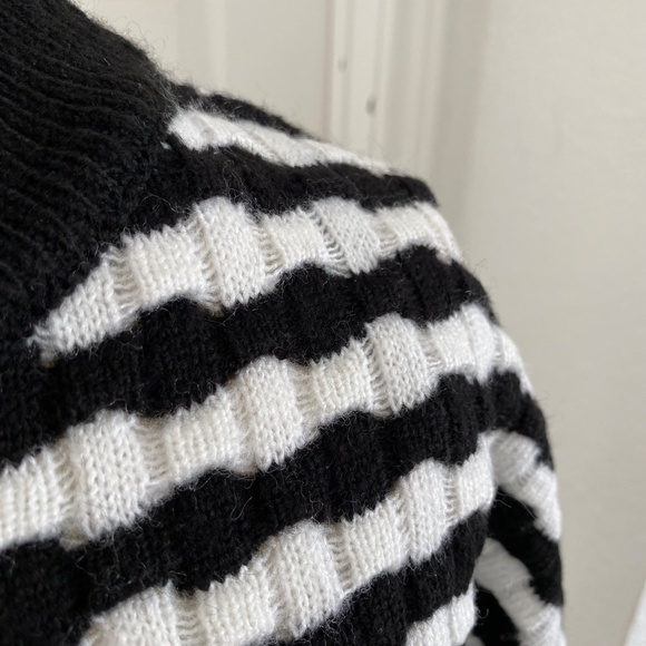 Black & White Striped Sweater - Picture 4 of 5